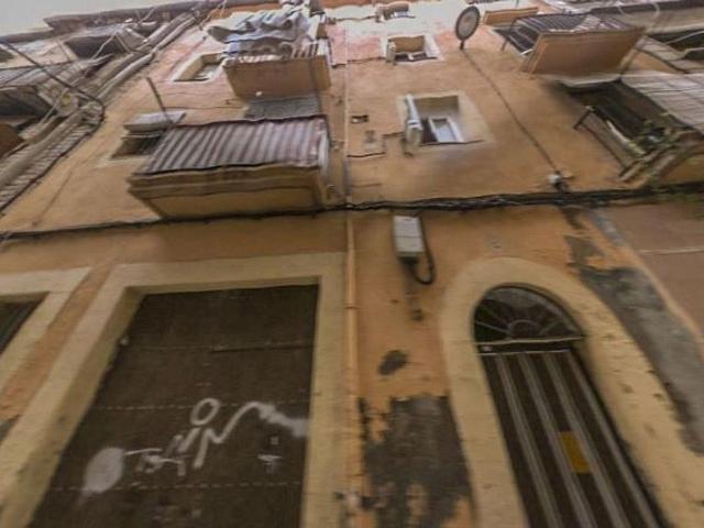 Piso en venta en calle Del Camp D'urgell, Manresa, de 65 m² 1 habitación por 47.000