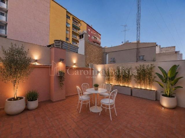 Piso en venta en calle Del Cardener, Barcelona, de 150 m² 4 habitaciones por 775.000