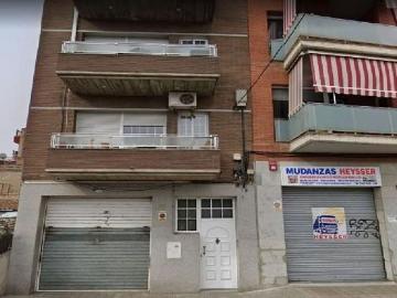 Piso en venta en calle Del Carril, Montcada i Reixac, de 157 m² 3 habitaciones por 226.000