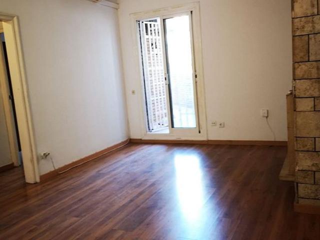 Piso en venta en calle Del Comte Borrell, Barcelona, de 63 m² 2 habitaciones por 320.000
