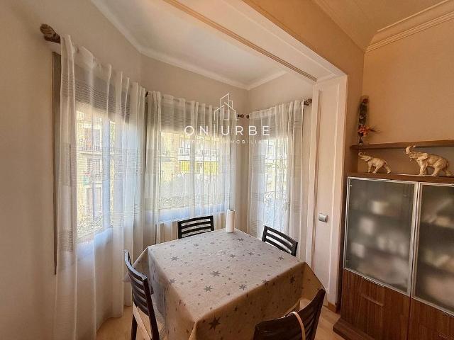 Piso en venta en calle Del Comte Borrell, Barcelona, de 87 m² 3 habitaciones por 450.000