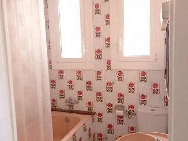 Piso en venta en calle Del Comte Borrell, Barcelona, de 86 m² 3 habitaciones por 530.000