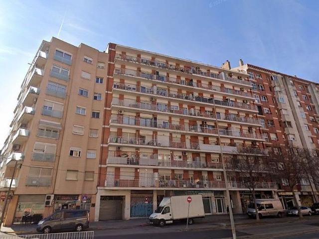 Piso en venta en calle Del Comte D'urgell, Sabadell, de 81 m² 1 habitación por 119.000
