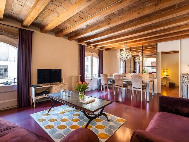 Piso en venta en calle Del Comerç, Barcelona, de 83 m² 2 habitaciones por 649.000