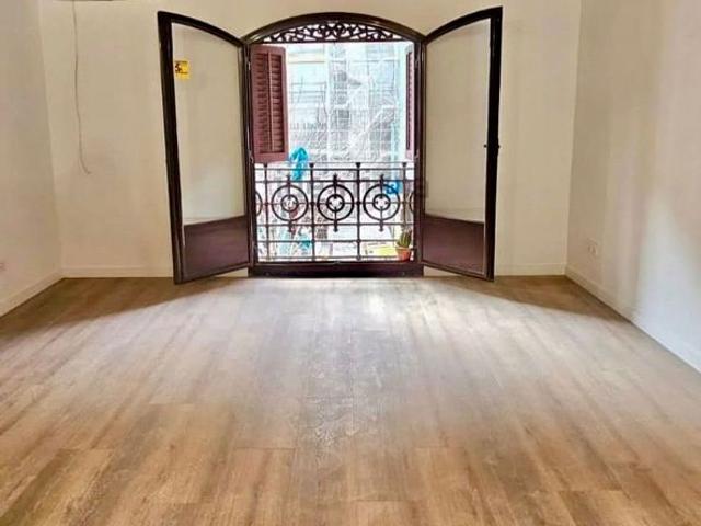Piso en venta en calle Del Comerç, Barcelona, de 88 m² 2 habitaciones por 490.000