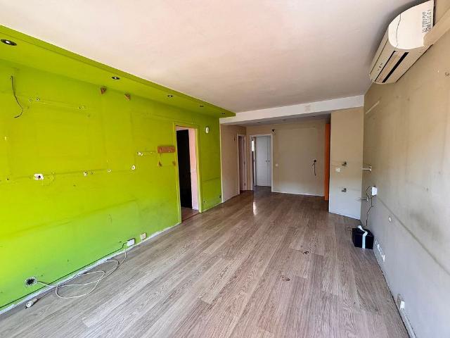 Piso en venta en calle Del Concili de Trento, Barcelona, de 78 m² 3 habitaciones por 259.000