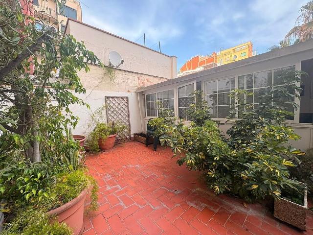 Piso en venta en calle Del Consell de Cent, Barcelona, de 95 m² 3 habitaciones por 498.000