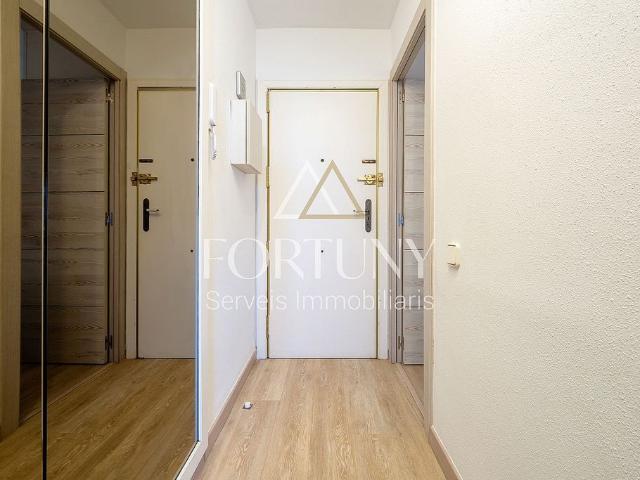 Piso en venta en calle Del Consolat de Mar, Cambrils, de 52 m² 1 habitación por 299.000
