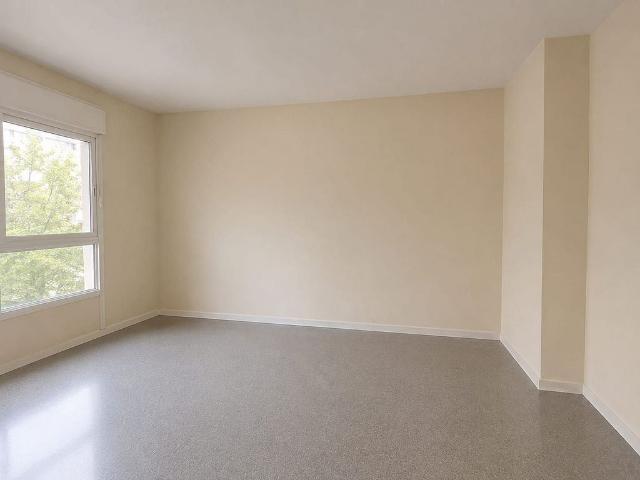 Piso en venta en calle Del Doctor Aiguader, Barcelona, de 102 m² 4 habitaciones por 380.000