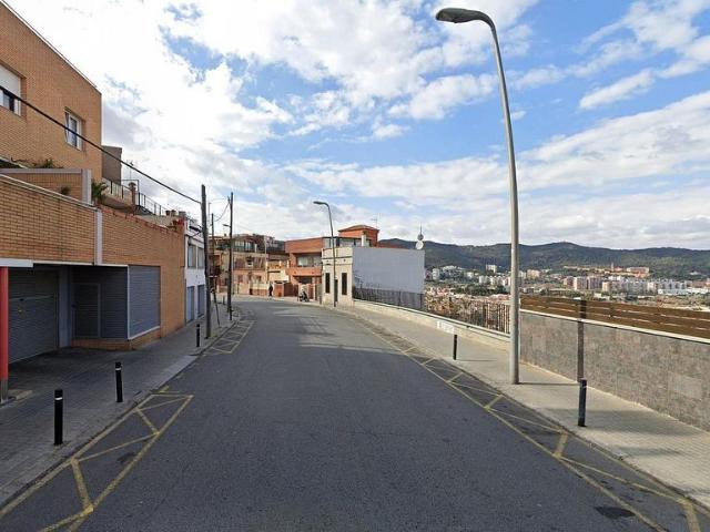 Piso en venta en calle Del Doctor Bové, Barcelona, de 92 m² 3 habitaciones por 250.000