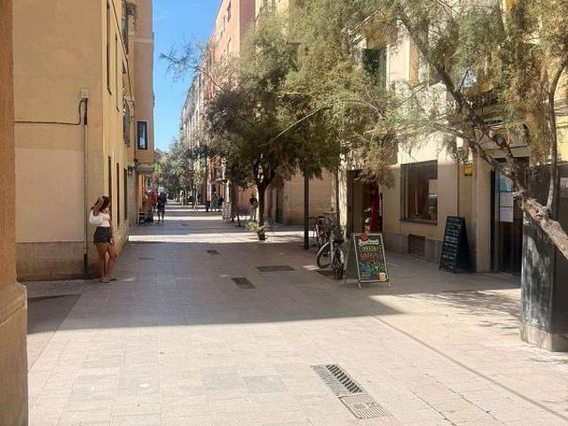 Piso en venta en calle Del Doctor Giné i Partagàs, Barcelona, de 30 m² 1 habitación por 188.000