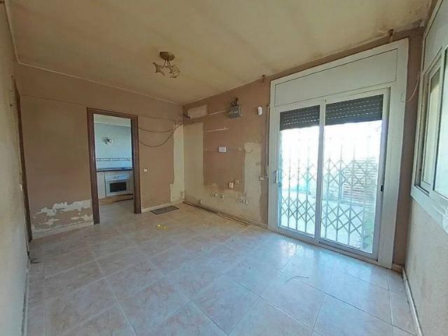 Piso en venta en calle Del Doctor Modrego, Badalona, de 57 m² 3 habitaciones por 179.500