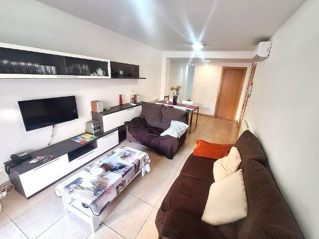 Piso en venta en calle Del Duc de Cardona, Vandellòs i l'Hospitalet de l'Infant, de 70 m² 2 habitaciones por 169.000