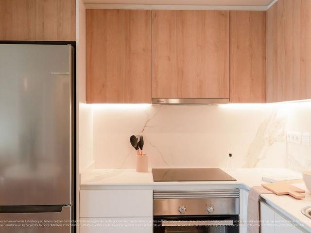 Piso en venta en calle Del Foc, Barcelona, de 100 m² 2 habitaciones por 427.000