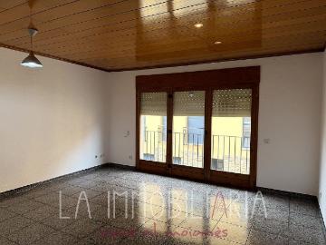 Piso en venta en calle Del Forn, Castellcir, de 80 m² 3 habitaciones por 153.000