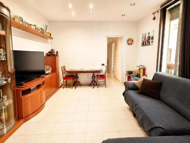 Piso en venta en calle Del General Álvarez de Castro, Barcelona, de 85 m² 4 habitaciones por 495.000