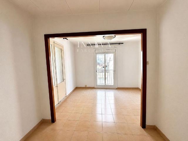 Piso en venta en calle Del Lleó, Barcelona, de 48 m² 2 habitaciones por 205.000