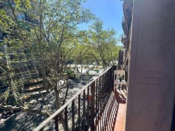 Piso en venta en calle Del Marquès de Campo Sagrado, Barcelona, de 82 m² 3 habitaciones por 380.000