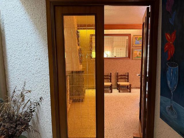 Piso en venta en calle Del Metge Carrera, Olesa de Montserrat, de 110 m² 3 habitaciones por 250.000