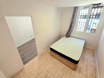 Piso en venta en calle Del Montseny, Hospitalet de Llobregat, L´, de 35 m² 1 habitación por 145.000