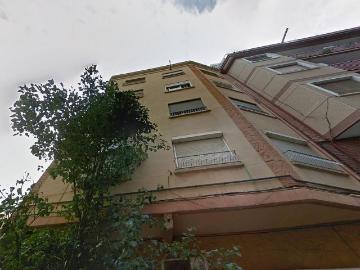 Carrer del Montseny, Barcelona, Plaça de la Vila de Gràcia