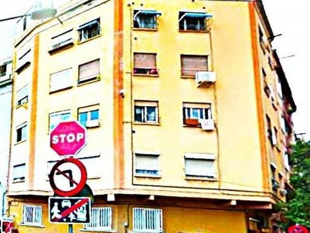 Piso en venta en calle Del Montseny, Hospitalet de Llobregat, L´, de 50 m² 2 habitaciones por 163.500