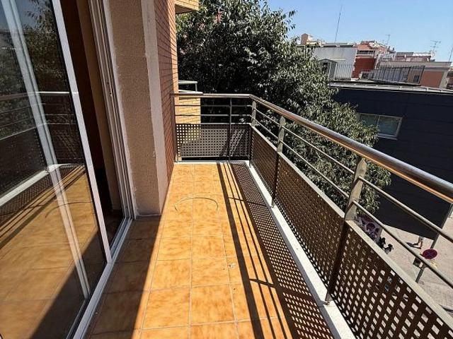 Piso en venta en calle Del Montseny, Hospitalet de Llobregat, L´, de 93 m² 3 habitaciones por 380.000
