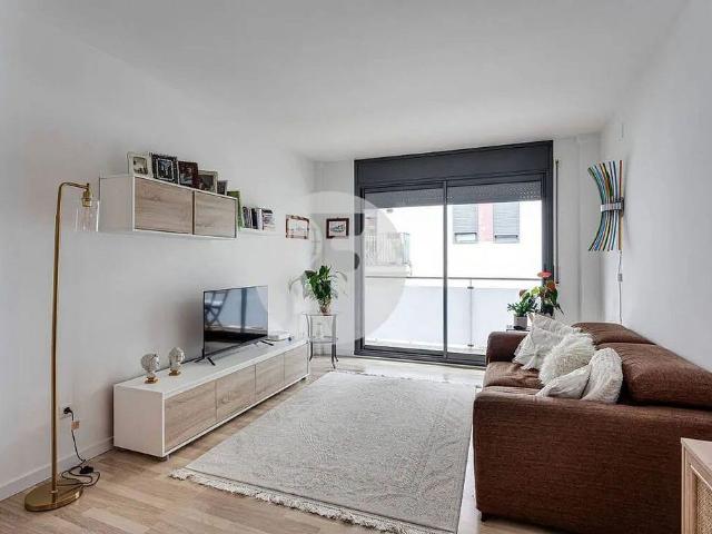 Piso en venta en calle Del Nord, Barcelona, de 91 m² 3 habitaciones por 435.000