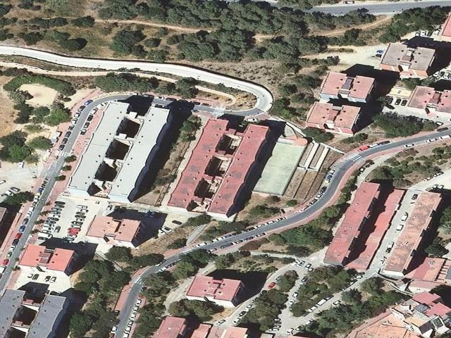 Piso en venta en calle Del Pedraforca, Barcelona, de 60 m² 3 habitaciones por 108.000
