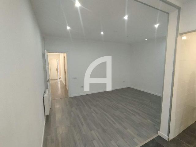 Piso en venta en calle Del Pintor Borrassà, Terrassa, de 53 m² 2 habitaciones por 158.000