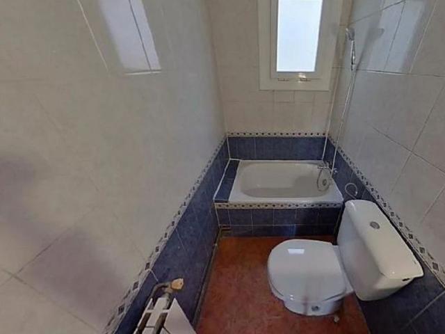 Piso en venta en calle Del Poeta Josep Punsola, Mataró, de 65 m² 3 habitaciones por 94.040