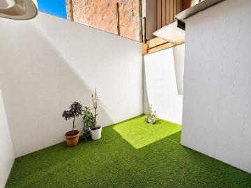 Piso en venta en calle Del Poeta Llombart, Hospitalet de Llobregat, L´, de 65 m² 3 habitaciones por 215.000