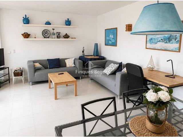 Piso en venta en calle Del Puigmal, Palafrugell, de 64 m² 2 habitaciones por 300.000