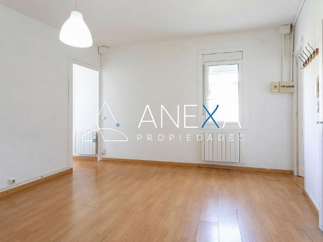 Piso en venta en calle Del Rajoler, Barcelona, de 51 m² 2 habitaciones por 265.000