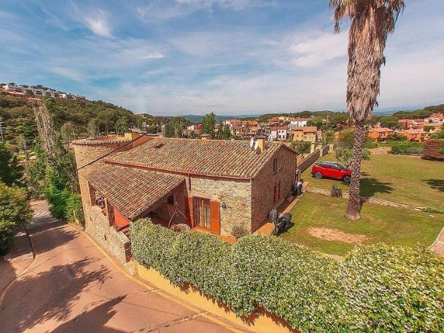 Piso en venta en calle Del Raval, Begur, de 113 m² 3 habitaciones por 425.000