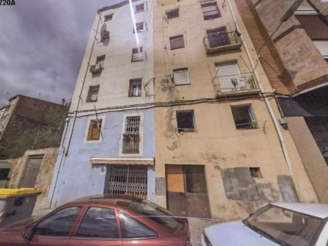 Piso en venta en calle Del Remei de Dalt, Manresa, de 74 m² 3 habitaciones por 71.000
