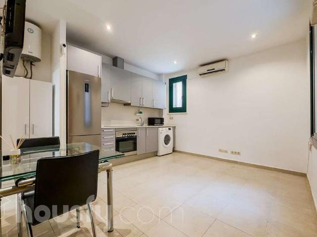 Piso en venta en calle Del Rector Bruguera, Barcelona, de 37 m² 1 habitación por 175.000