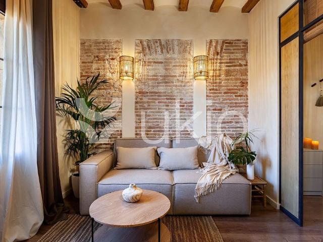 Piso en venta en calle Del Rec Comtal, Barcelona, de 39 m² 1 habitación por 375.000