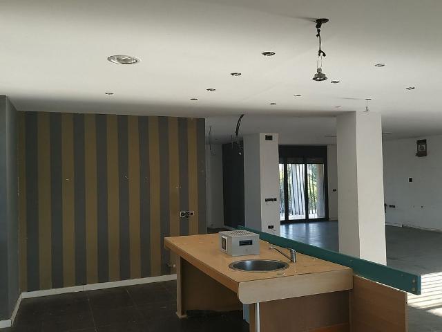 Piso en venta en calle Del Romaní, Riudarenes, de 288 m² 5 habitaciones por 275.000