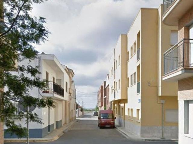 Piso en venta en calle Del Roser, Montbrió del Camp, de 76 m² 3 habitaciones por 67.000