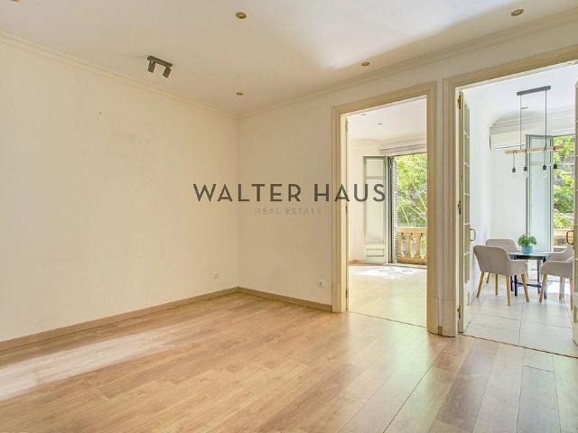 Piso en venta en calle Del Rosselló, Barcelona, de 126 m² 3 habitaciones por 799.000