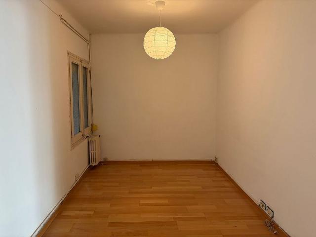 Piso en venta en calle Del Rosselló, Barcelona, de 94 m² 3 habitaciones por 460.000