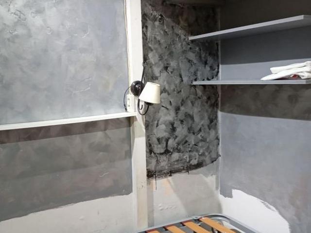 Piso en venta en calle Del Rubidi, Hospitalet de Llobregat, L´, de 55 m² 3 habitaciones por 135.000