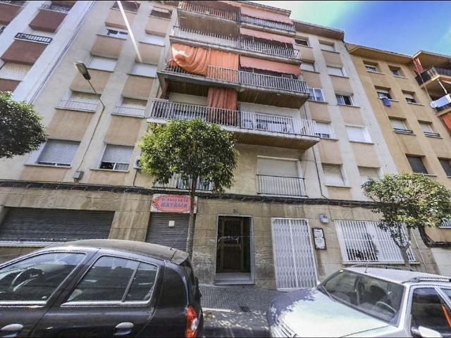 Piso en venta en calle Del Safir, Rubí, de 61 m² 2 habitaciones por 118.000