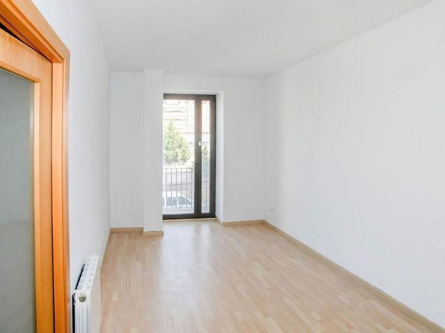 Piso en venta en calle Del Segle XX, Tàrrega, de 71 m² 2 habitaciones por 55.000