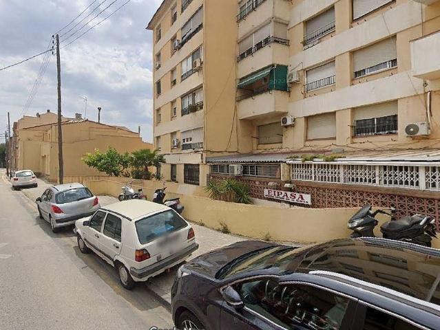 Piso en venta en calle Del Serral, Sant Vicenç dels Horts, de 60 m² 2 habitaciones por 135.000