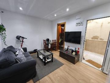 Piso en venta en calle D'eliseu Meifren, Badalona, de 40 m² 2 habitaciones por 131.000