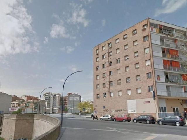 Piso en venta en calle Dels Comtes D'urgell, Lleida, de 100 m² 3 habitaciones por 75.000
