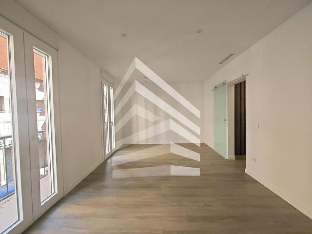 Piso en venta en calle Dels Comtes D'urgell, Lleida, de 80 m² 3 habitaciones por 215.000