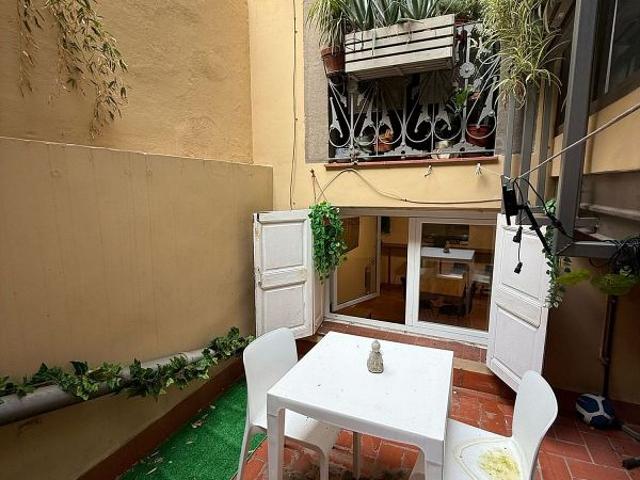 Piso en venta en calle Dels Banys Nous, Barcelona, de 110 m² 3 habitaciones por 430.000